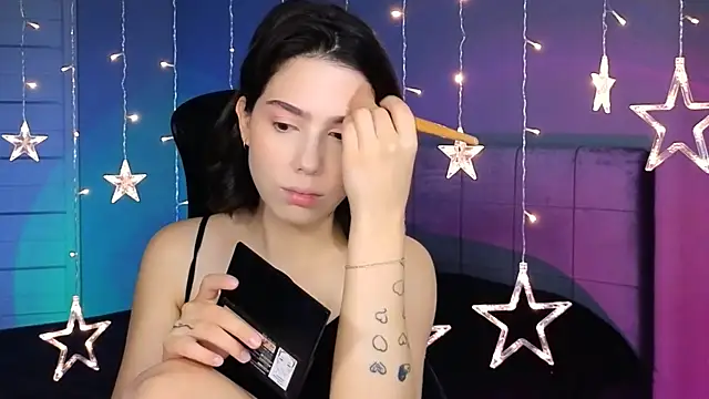 Stacy Gonzales  online show from 10/14/25, 06:25