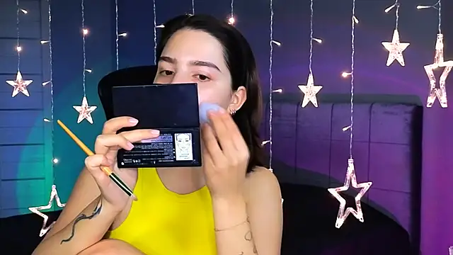 Stacy Gonzales  online show from 10/19/25, 06:58