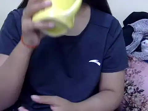 Snapshot of WildRuhi20 chatting on 12/15/24, 02:52 WildRuhi20 online show from 12/15/24, 02:52