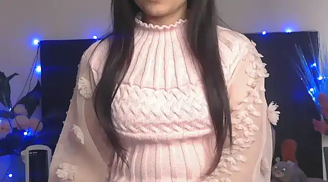 Snapshot of WildRuhi20 chatting on 02/13/25, 04:54 WildRuhi20 online show from 02/13/25, 04:54