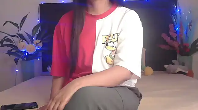 Snapshot of WildRuhi20 chatting on 03/13/25, 09:43 WildRuhi20 online show from 03/13/25, 09:43