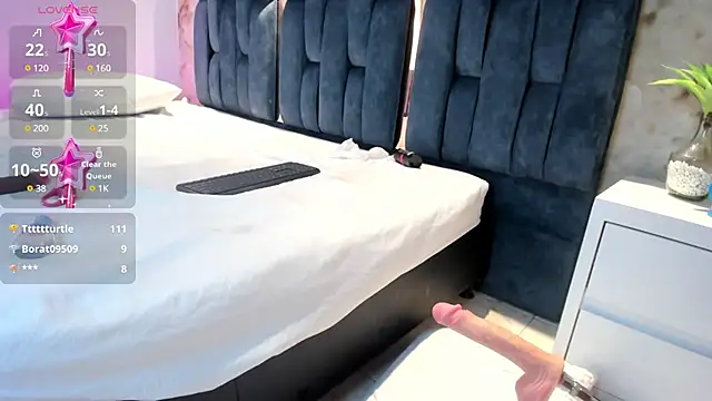 RoseTaylor   online show from 02/08/25, 09:03