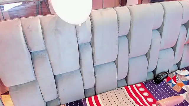 Snapshot of RoseTaylor__ chatting on 02/15/26, 08:57 RoseTaylor online show from 02/15/26, 08:57