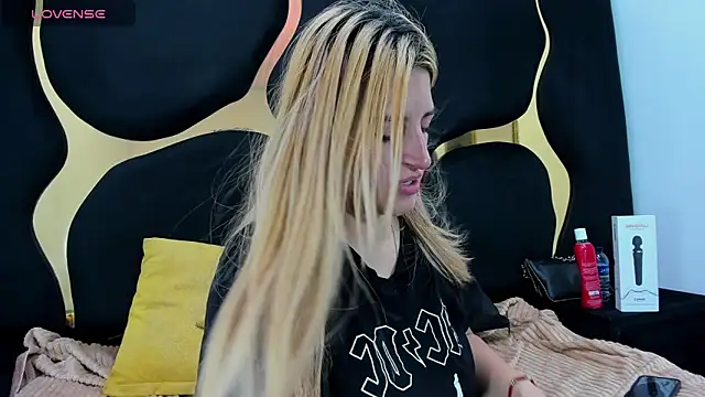 GiaRoussel online show from 02/27/26, 04:40