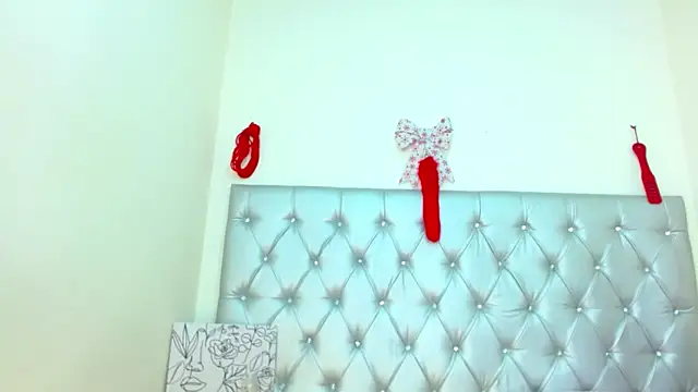 JessicaRabbit04 online show from 11/26/25, 03:29