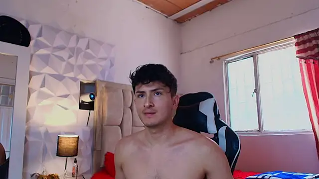 santyago taylor online show from 12/24/24, 05:13