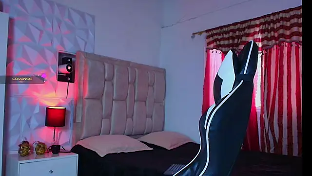 santyago taylor online show from 01/05/25, 09:03