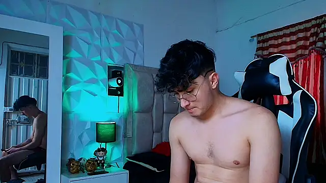 santyago taylor online show from 02/06/25, 07:51