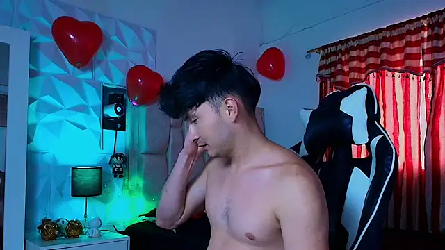 santyago taylor online show from 02/20/25, 07:41