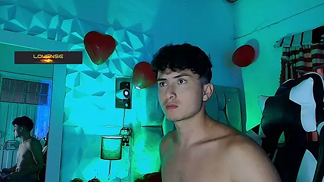 santyago taylor online show from 03/05/25, 07:17