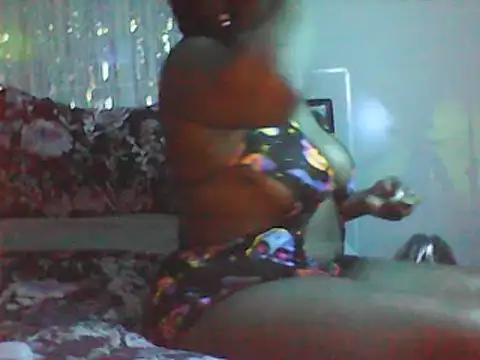 YourFaceMyThrone27 online show from 01/01/25, 11:40