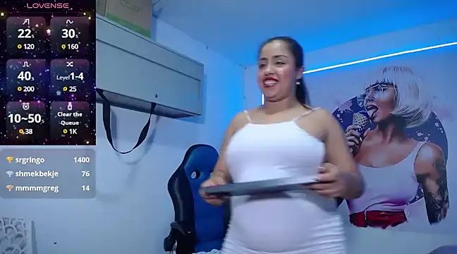 cristal horny19 online show from 03/03/25, 08:38