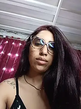 ifeelverywet andhot online show from 07/14/26, 04:45