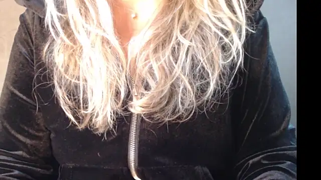 JenniLowen online show from 01/20/25, 02:25