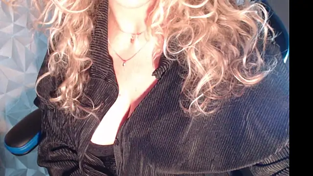 JenniLowen online show from 03/13/25, 02:01