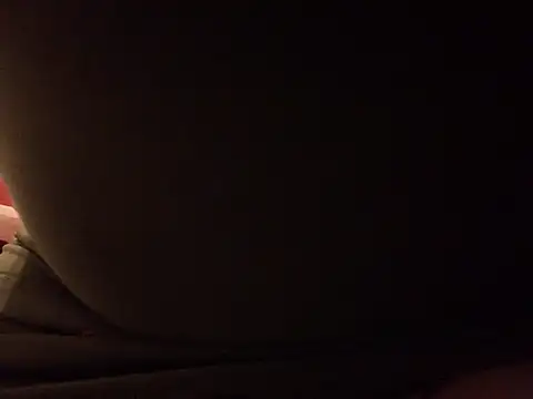 Snapshot of skatebored chatting on 03/13/25, 07:20 skatebored online show from 03/13/25, 07:20