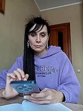 Francenia lolis online show from 02/03/25, 01:30