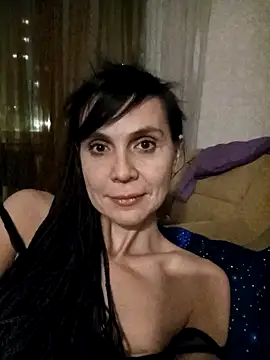 Francenia lolis online show from 02/05/25, 07:20