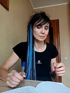 Francenia lolis online show from 10/08/25, 09:29