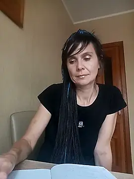 Francenia lolis online show from 10/12/25, 10:14