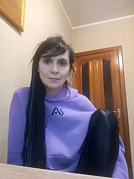 Francenia lolis online show from 11/18/25, 06:51