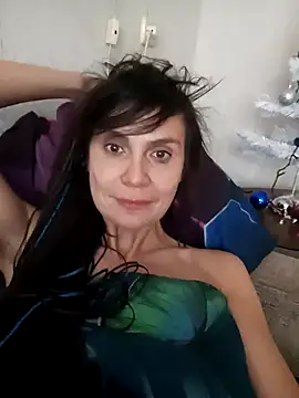 Francenia lolis online show from 02/06/26, 08:07