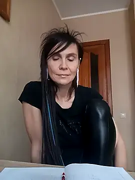 Francenia lolis online show from 02/13/26, 07:15