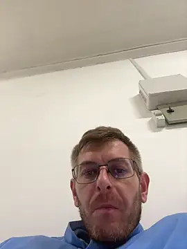 adrian90bi11 online show from 04/03/26, 05:11