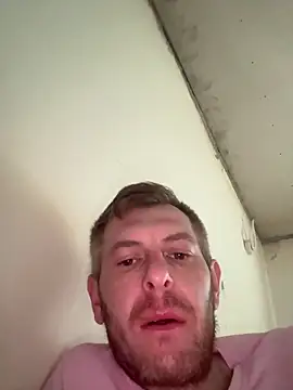 adrian90bi11 online show from 04/05/26, 06:43