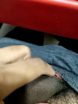 Snapshot of horneylover2024 chatting on 02/17/25, 10:14 horneylover2024 online show from 02/17/25, 10:14