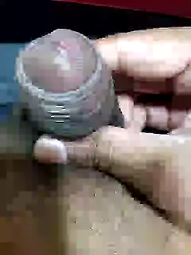 Snapshot of horneylover2024 chatting on 03/05/25, 02:14 horneylover2024 online show from 03/05/25, 02:14