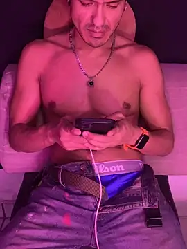 thesummerboy online show from 12/06/24, 08:05