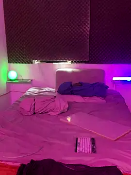 thesummerboy online show from 09/26/25, 07:18