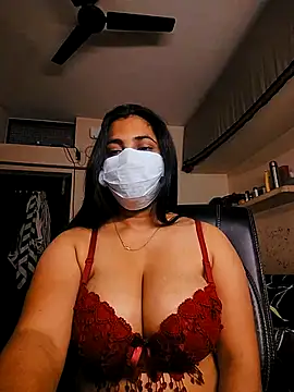 Snapshot of Madhavi_mishra chatting on 02/15/25, 12:54 Madhavi mishra online show from 02/15/25, 12:54