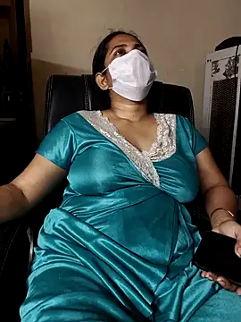 Snapshot of Madhavi_mishra chatting on 09/29/25, 06:35 Madhavi mishra online show from 09/29/25, 06:35