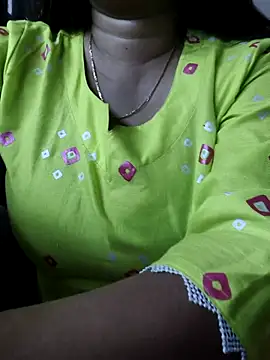 Snapshot of Madhavi_mishra chatting on 11/05/25, 06:02 Madhavi mishra online show from 11/05/25, 06:02