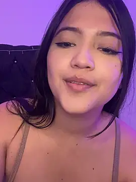 Snapshot of alisson_carolina73 chatting on 01/05/25, 11:55 alisson carolina73 online show from 01/05/25, 11:55