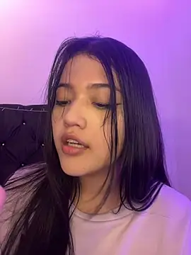 Snapshot of alisson_carolina73 chatting on 01/06/25, 02:58 alisson carolina73 online show from 01/06/25, 02:58