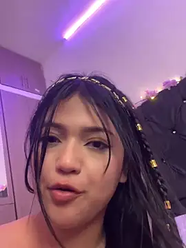 Snapshot of alisson_carolina73 chatting on 01/26/25, 03:27 alisson carolina73 online show from 01/26/25, 03:27