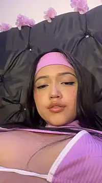 Snapshot of alisson_carolina73 chatting on 02/04/25, 01:13 alisson carolina73 online show from 02/04/25, 01:13