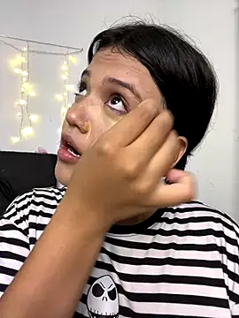 Snapshot of alisson_carolina73 chatting on 10/26/25, 09:10 alisson carolina73 online show from 10/26/25, 09:10