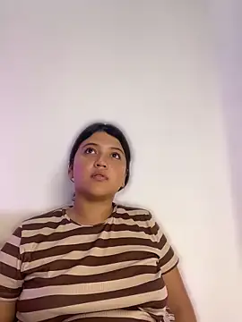 alisson carolina73 online show from 05/08/26, 03:23