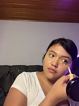 Snapshot of alisson_carolina73 chatting on 07/10/26, 03:11 alisson carolina73 online show from 07/10/26, 03:11