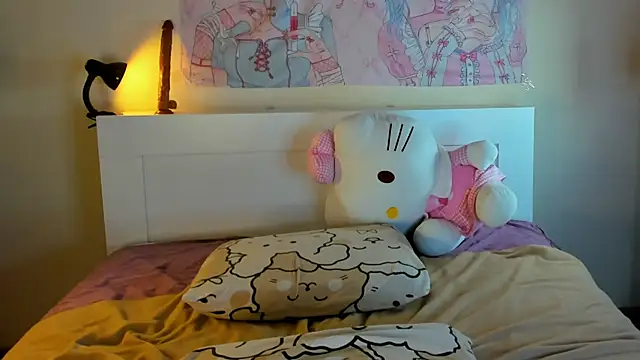 kuraii1  online show from 12/14/24, 03:18