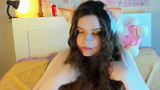 kuraii1  online show from 12/31/24, 03:23