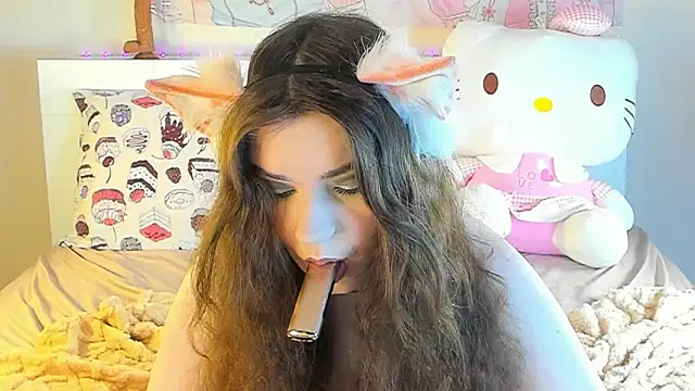 kuraii1  online show from 01/19/25, 12:28