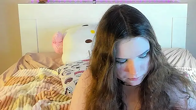 kuraii1  online show from 02/03/25, 06:34