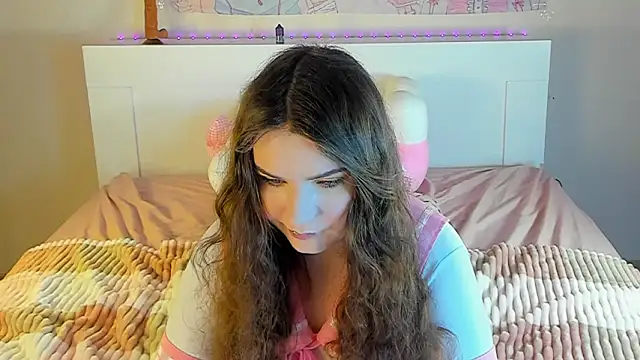 kuraii1  online show from 02/08/25, 05:51