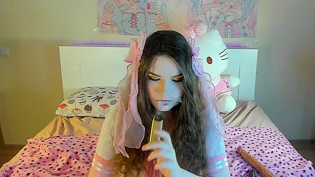 kuraii1  online show from 03/15/25, 08:10