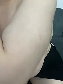 cansuozell online show from 01/07/25, 02:19